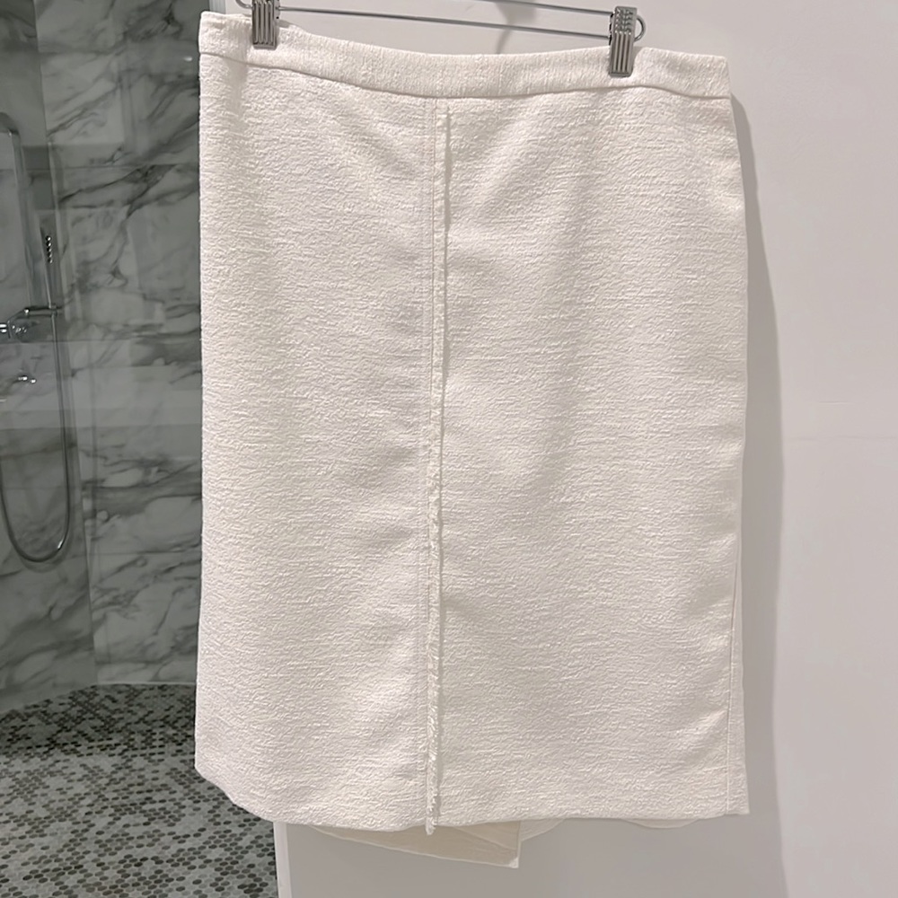 Ann Taylor Cream Tweed Pencil Skirt with Fringe Center Hem size 14